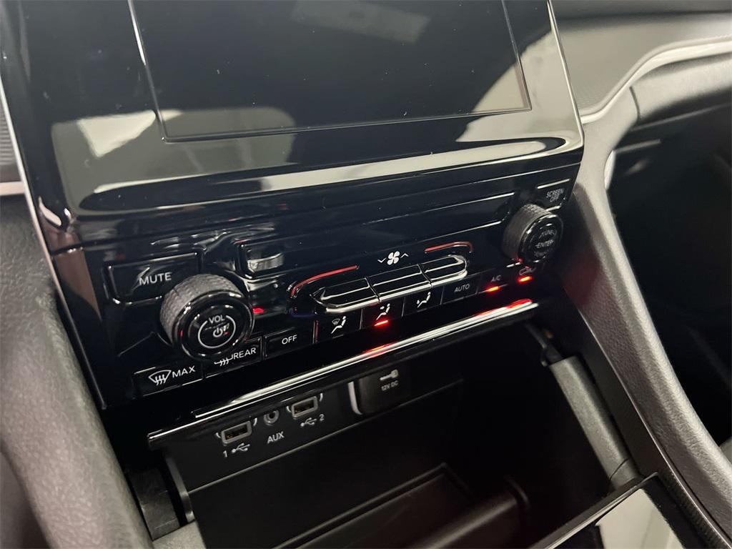 new 2025 Jeep Grand Cherokee car, priced at $37,342