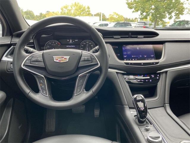 used 2020 Cadillac XT5 car, priced at $22,165