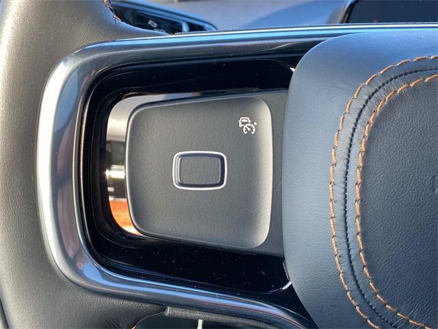 new 2025 Lincoln Navigator car, priced at $117,835