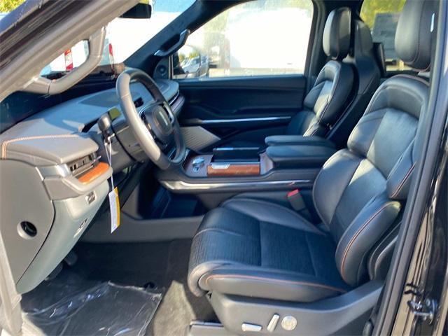 new 2025 Lincoln Navigator car, priced at $117,835