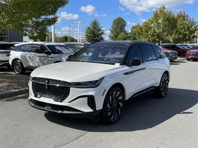 new 2024 Lincoln Nautilus car, priced at $65,392