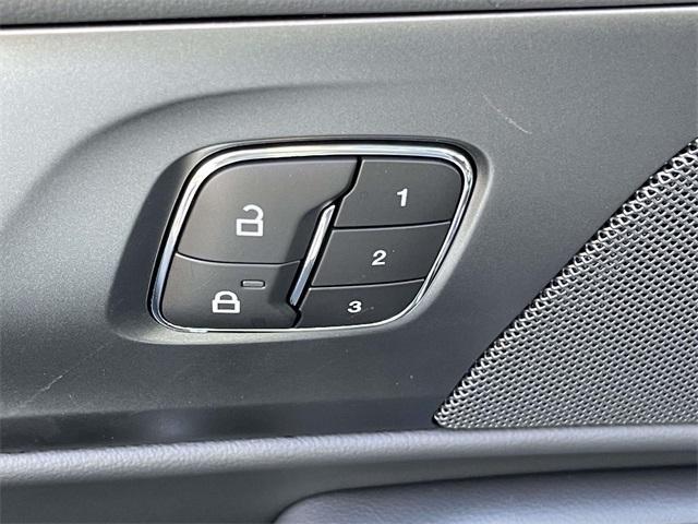 new 2026 Lincoln Nautilus car, priced at $58,502