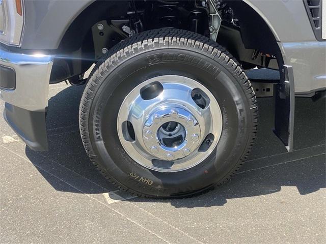 new 2025 Ford F-350 car, priced at $91,287