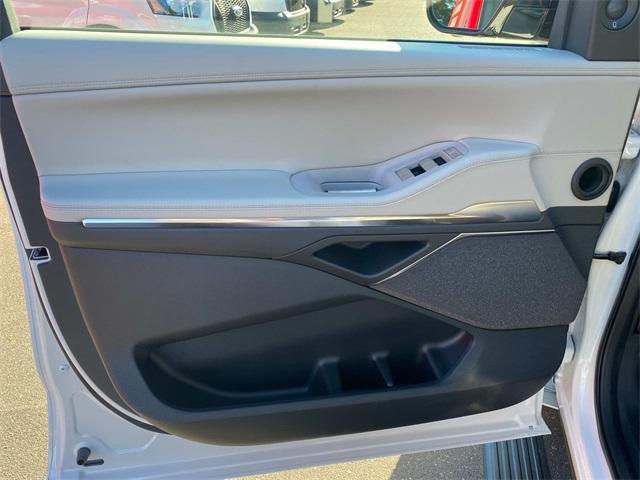 new 2025 Lincoln Navigator car, priced at $104,014