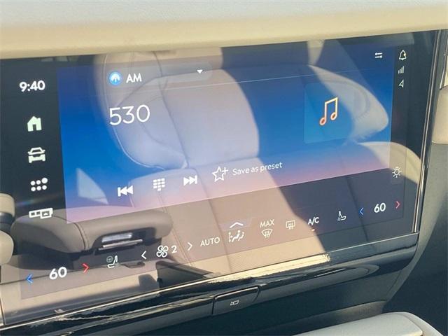 new 2025 Lincoln Navigator car, priced at $104,014