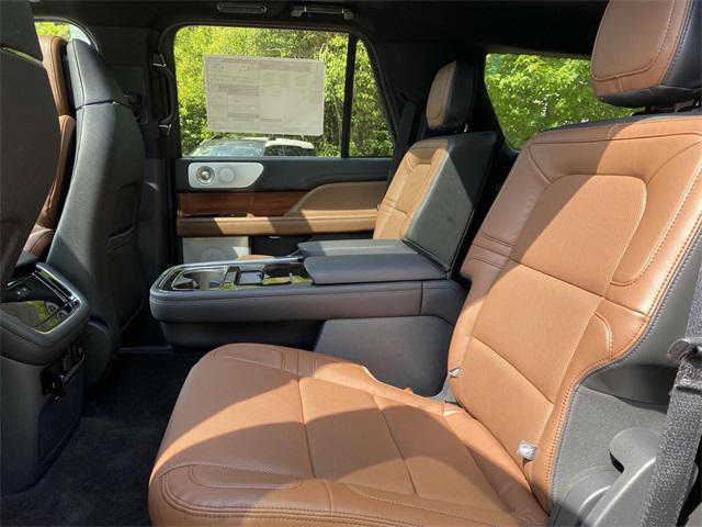 new 2024 Lincoln Navigator car, priced at $101,755