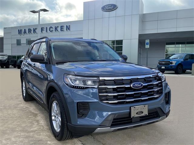 new 2025 Ford Explorer car, priced at $40,445