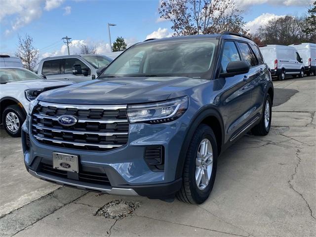 new 2025 Ford Explorer car, priced at $40,445