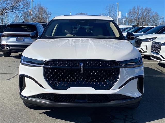 new 2025 Lincoln Nautilus car, priced at $61,520