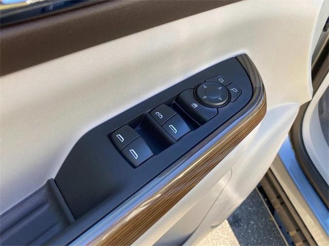 used 2022 GMC Acadia car, priced at $22,556