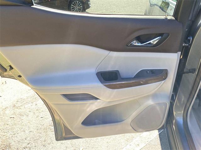 used 2022 GMC Acadia car, priced at $22,556