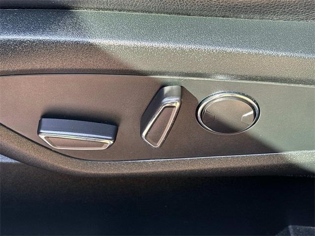 used 2022 Lincoln Nautilus car, priced at $25,967