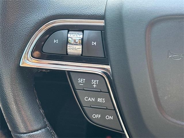 used 2022 Lincoln Nautilus car, priced at $25,967