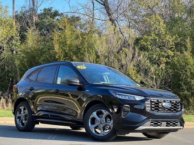 used 2023 Ford Escape car, priced at $23,094