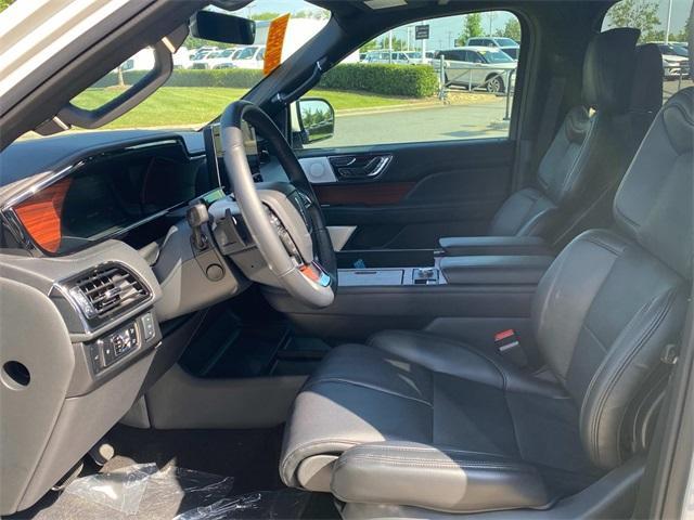 new 2024 Lincoln Navigator car, priced at $91,603