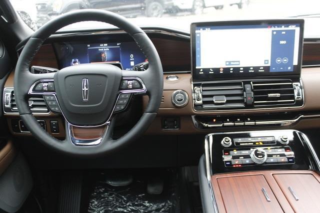 new 2024 Lincoln Navigator car, priced at $99,875