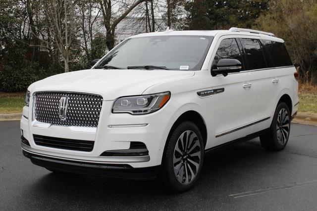 new 2024 Lincoln Navigator car, priced at $97,575