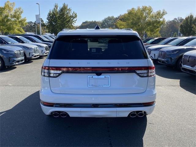 new 2025 Lincoln Aviator car, priced at $75,077