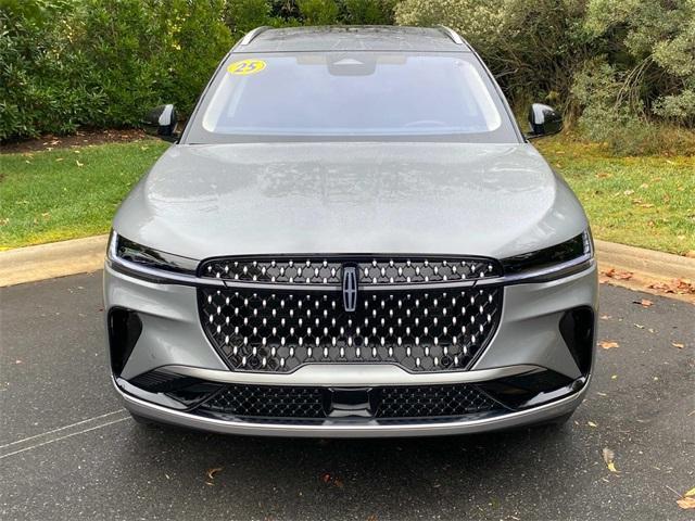 used 2025 Lincoln Nautilus car, priced at $59,724