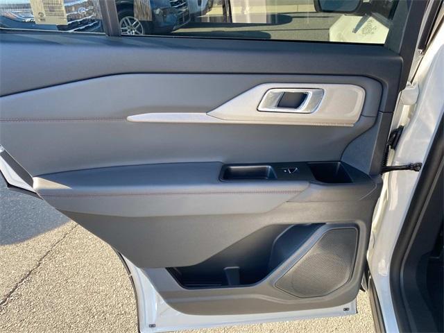 new 2025 Ford Explorer car, priced at $41,080