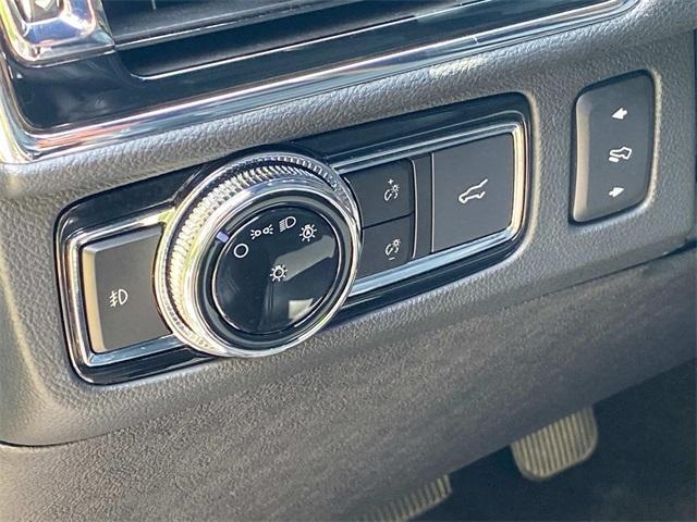 used 2021 Lincoln Navigator car, priced at $45,428