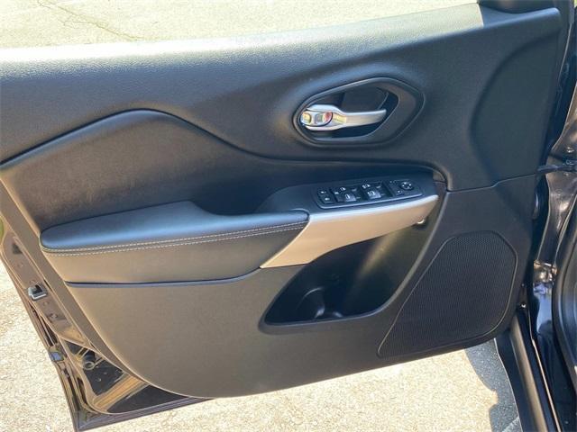 used 2018 Jeep Cherokee car, priced at $17,099