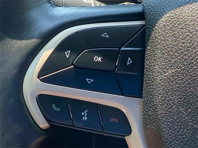 used 2018 Jeep Cherokee car, priced at $17,099