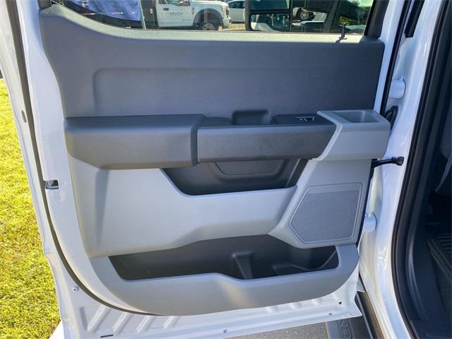 new 2025 Ford F-350 car, priced at $55,308