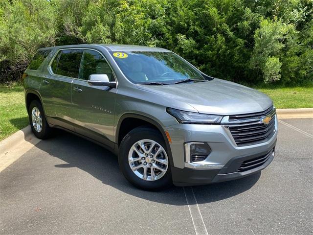 used 2023 Chevrolet Traverse car, priced at $29,864
