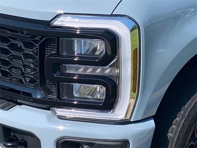 new 2025 Ford F-250 car, priced at $90,437