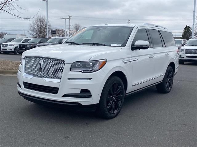 new 2024 Lincoln Navigator car, priced at $91,075