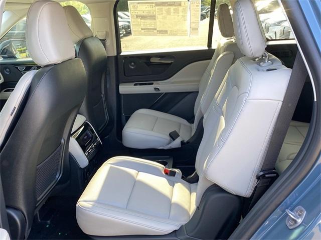new 2025 Lincoln Aviator car, priced at $57,283