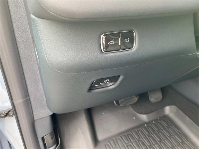 new 2025 Lincoln Navigator L car, priced at $110,043