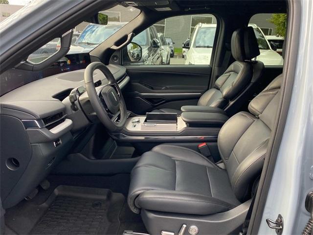 new 2025 Lincoln Navigator L car, priced at $110,043