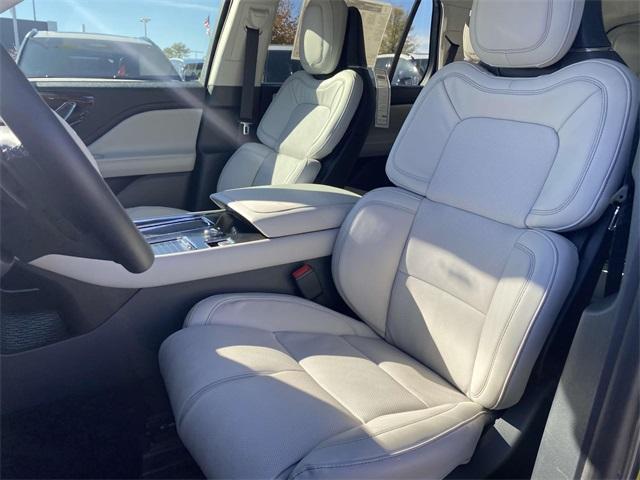 new 2025 Lincoln Aviator car, priced at $74,871