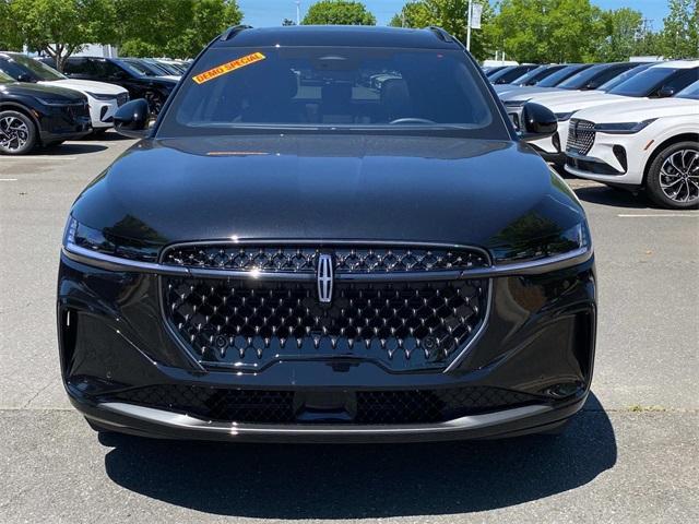 new 2025 Lincoln Nautilus car, priced at $60,520
