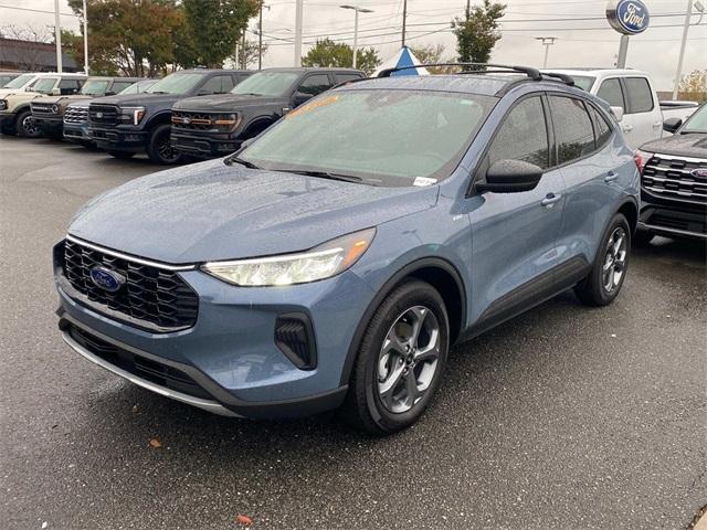 new 2025 Ford Escape car, priced at $29,651