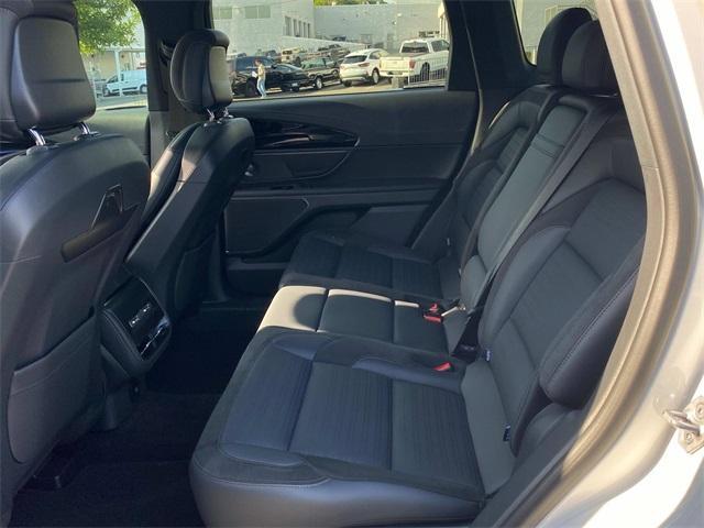 new 2025 Lincoln Nautilus car, priced at $60,264