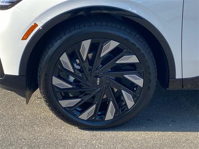 new 2025 Lincoln Nautilus car, priced at $60,264