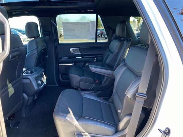 new 2025 Ford Expedition car, priced at $85,315