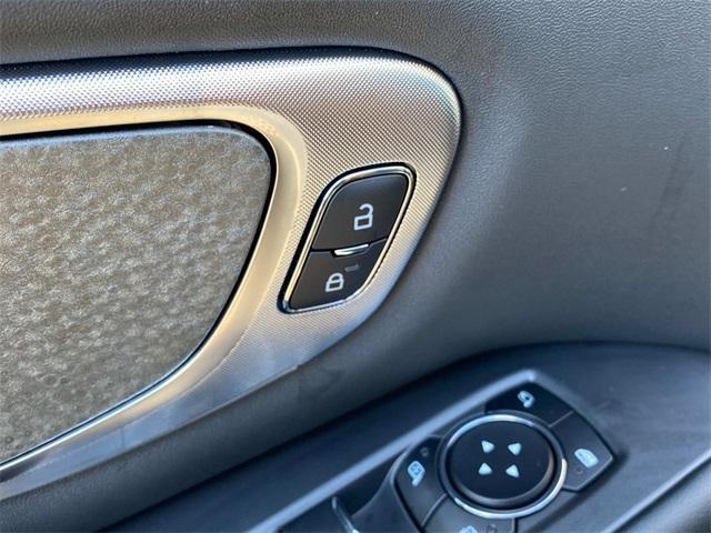 new 2025 Ford Expedition car, priced at $85,315