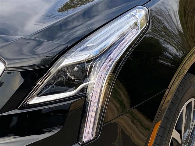 used 2022 Cadillac XT5 car, priced at $36,380