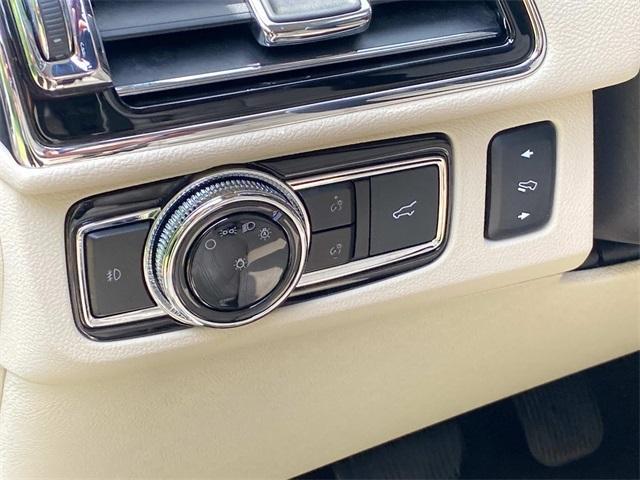 used 2020 Lincoln Navigator car, priced at $43,862