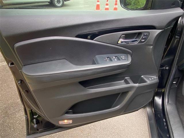 used 2022 Honda Pilot car, priced at $34,829
