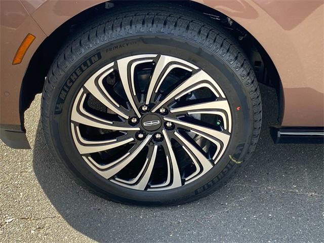 new 2025 Lincoln Navigator car, priced at $119,835