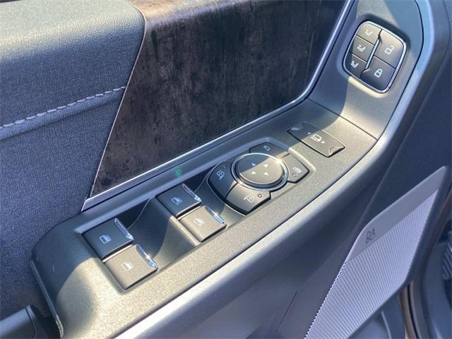 new 2025 Ford F-250 car, priced at $78,286