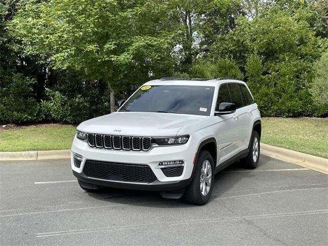 used 2022 Jeep Grand Cherokee car, priced at $32,132