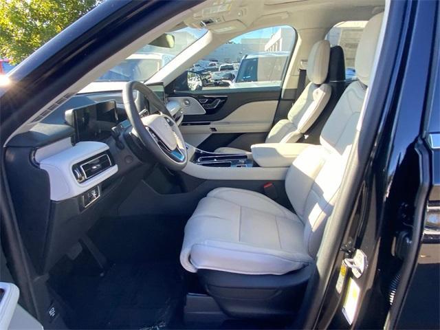 new 2025 Lincoln Aviator car, priced at $70,543