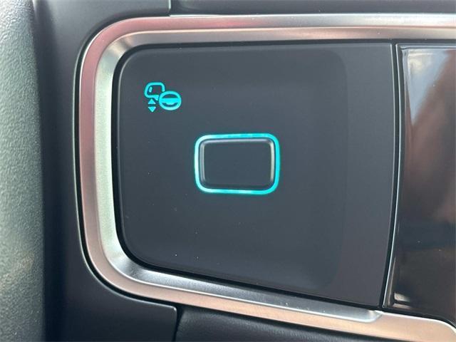 new 2025 Ford Expedition car, priced at $80,990