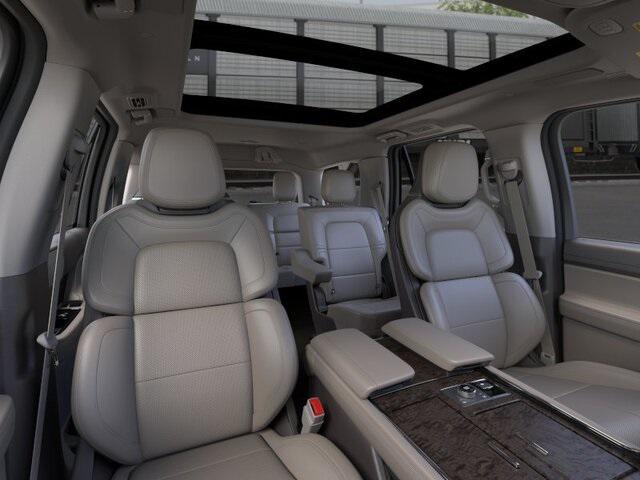 new 2024 Lincoln Navigator car, priced at $100,560